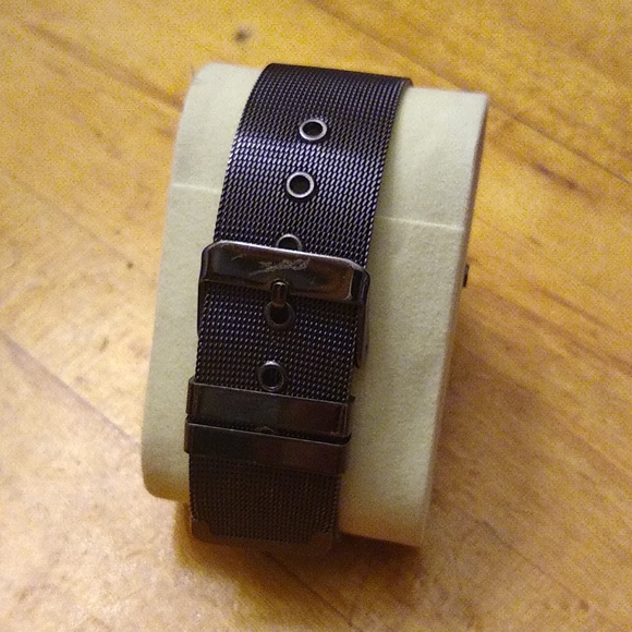 Stylish Man Watch - Picture 2 of 10